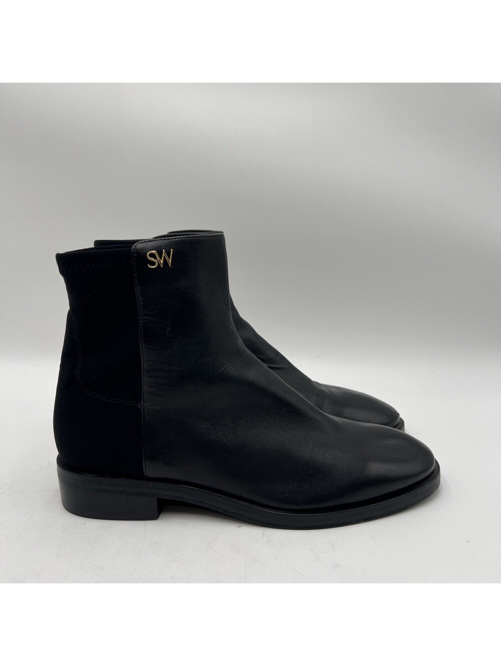 Women’s Stuart Weitzman Kye City Black Leather booties Size 6.5B